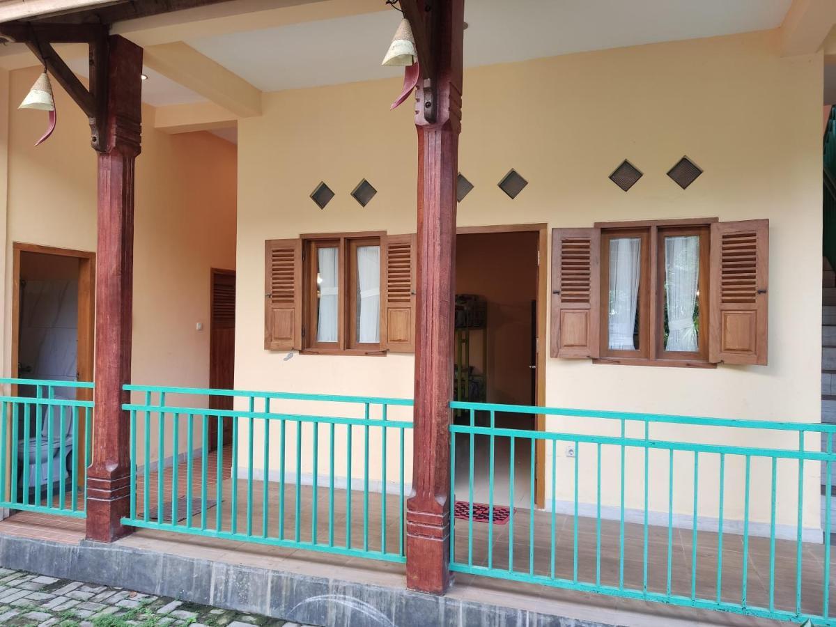 Botchan Hostel Kuta  Bagian luar foto