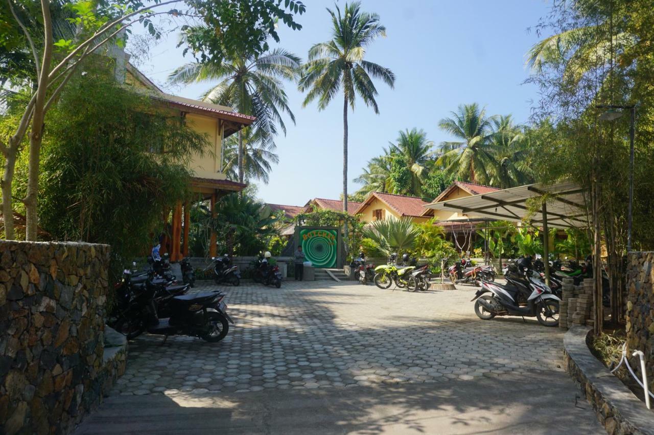 Botchan Hostel Kuta  Bagian luar foto